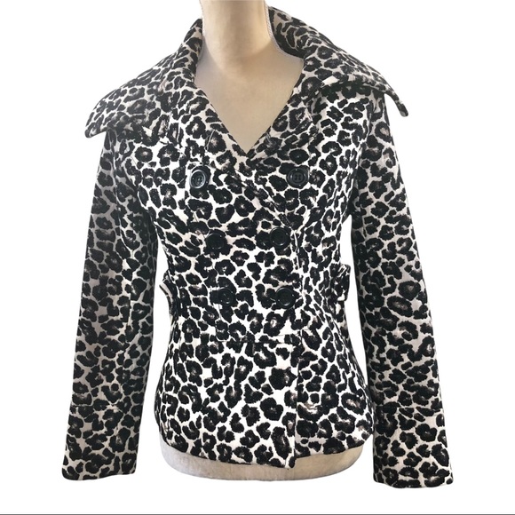 Forever 21 Jackets & Blazers - Women’s Forever 21 Leopard Animal Print Button Up Peacoat Size Small